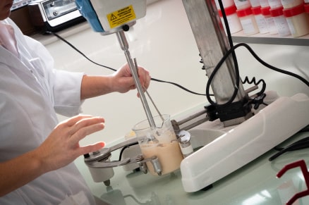 Les Thermes de Balaruc-les-Bains dispose d'un laboratoire pour le soin de la peau